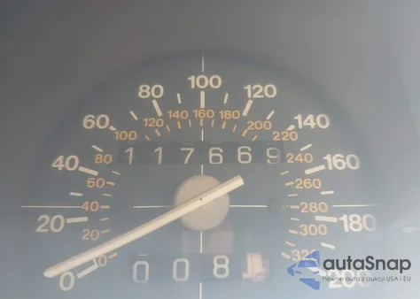 1985 Maserati Quattroporte z USA, uszkodzony, nr VIN ZAMBC1103FA305124